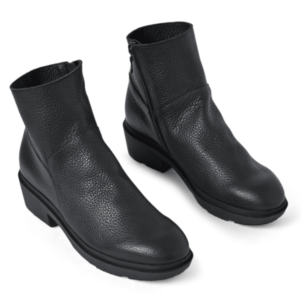 Arche Women's Keonam Black Ruwa Leather