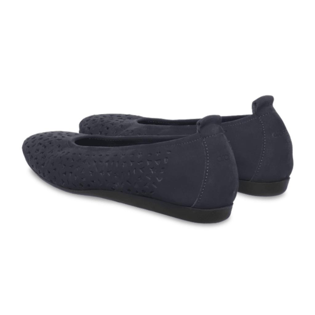 Arche Women's Lilly Midnight Water/Black Sole