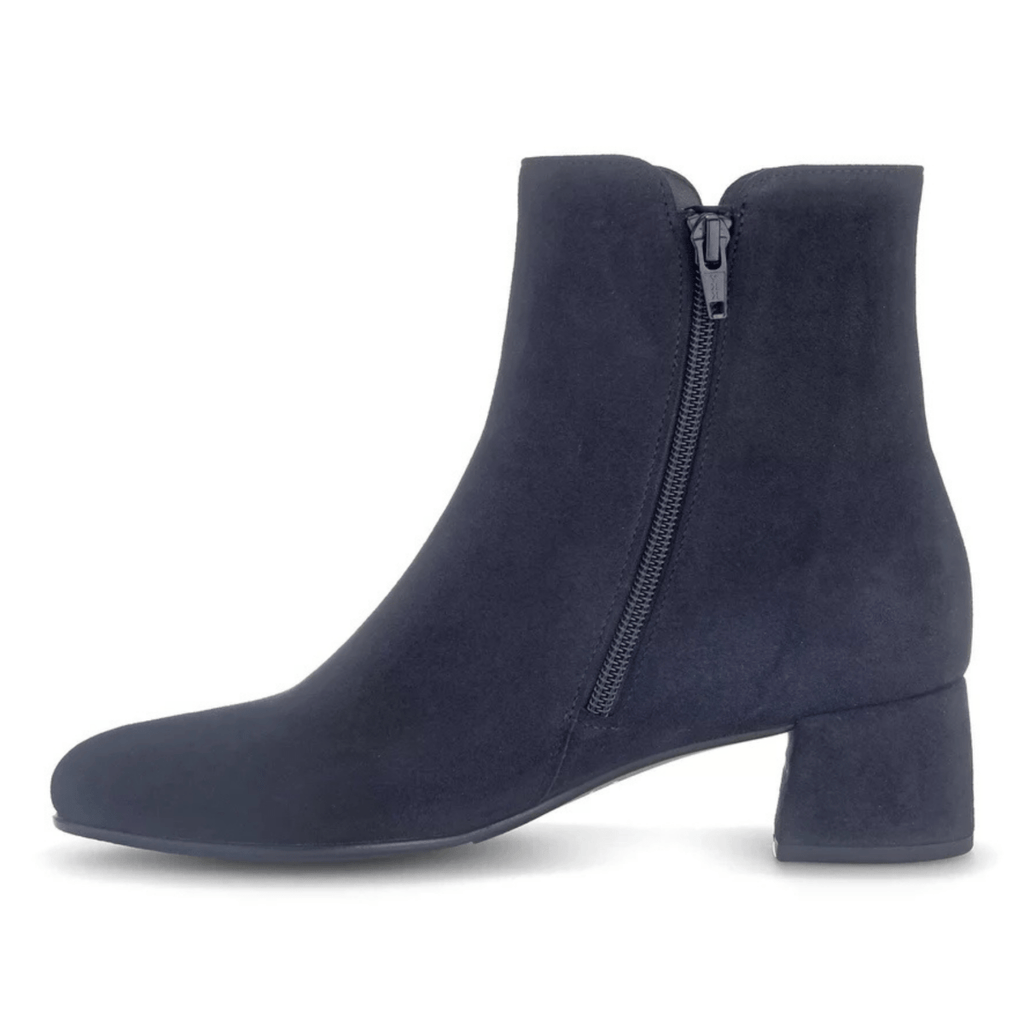 Gabor Women's 75.680.16 Elegant Navy Suede