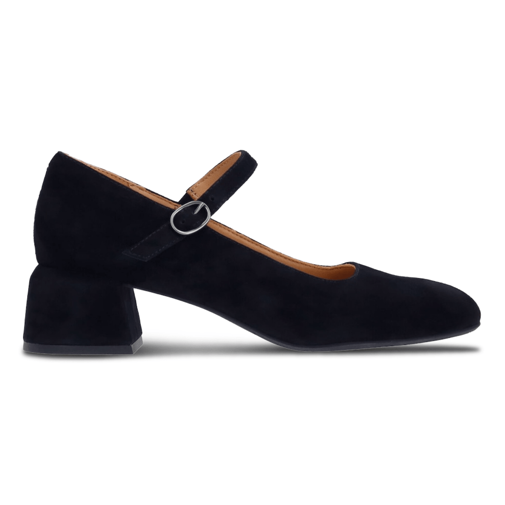 L'Amour Des Pieds Women's Katriel Black Kidsuede