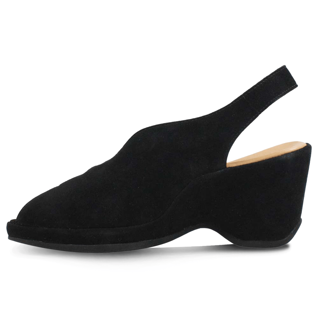 L'Amour Des Pieds Women's Odetta Black Suede