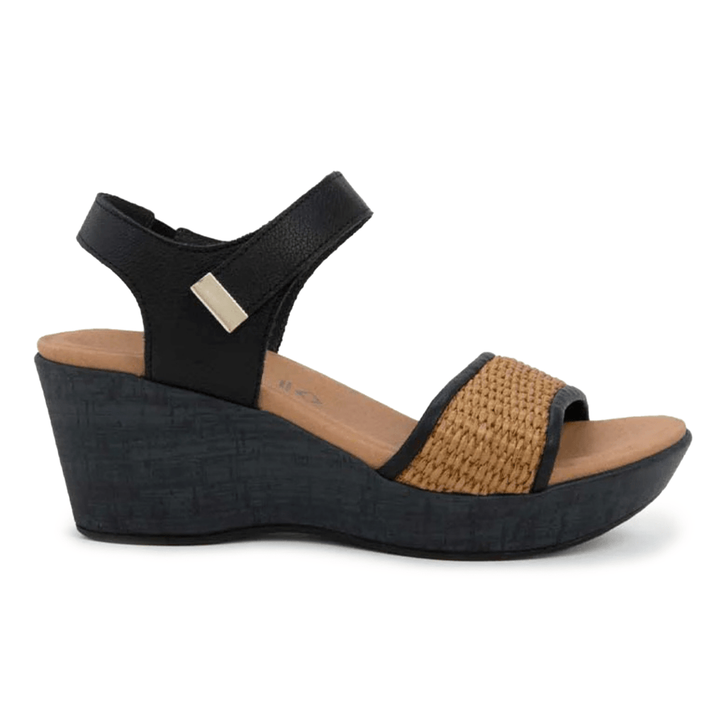 Naot Women's Summer Raffia Soft Black Leather/Gold Brown Raffia