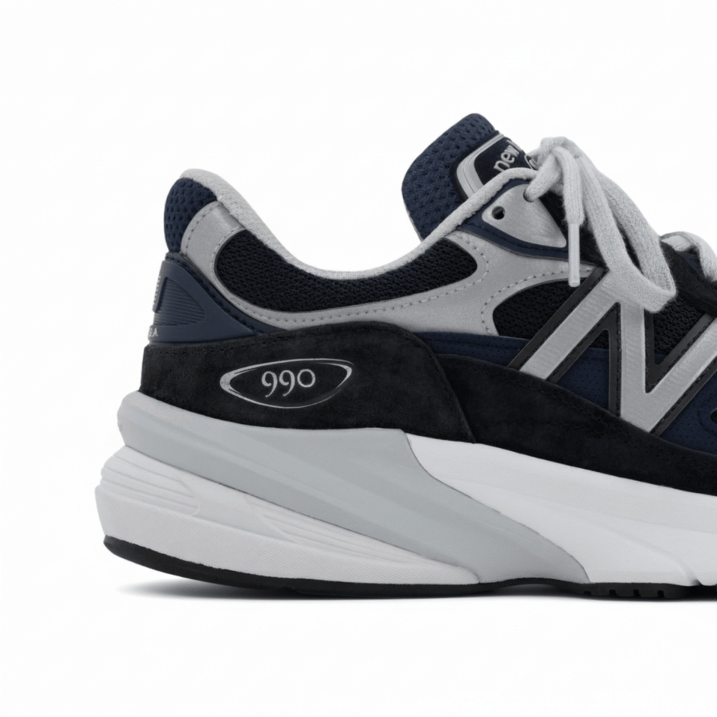 New Balance Women's W990NV6 Navy