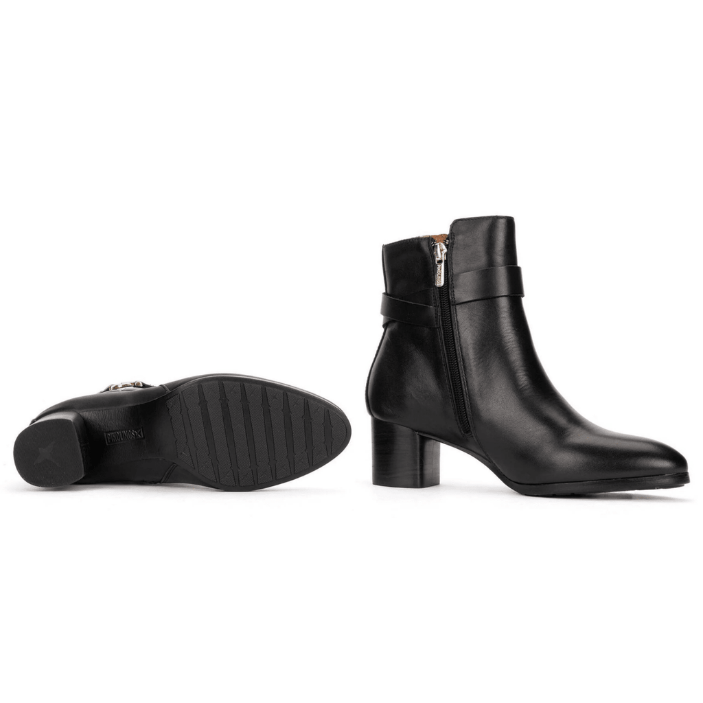 Pikolinos Women's Calafat Black Leather