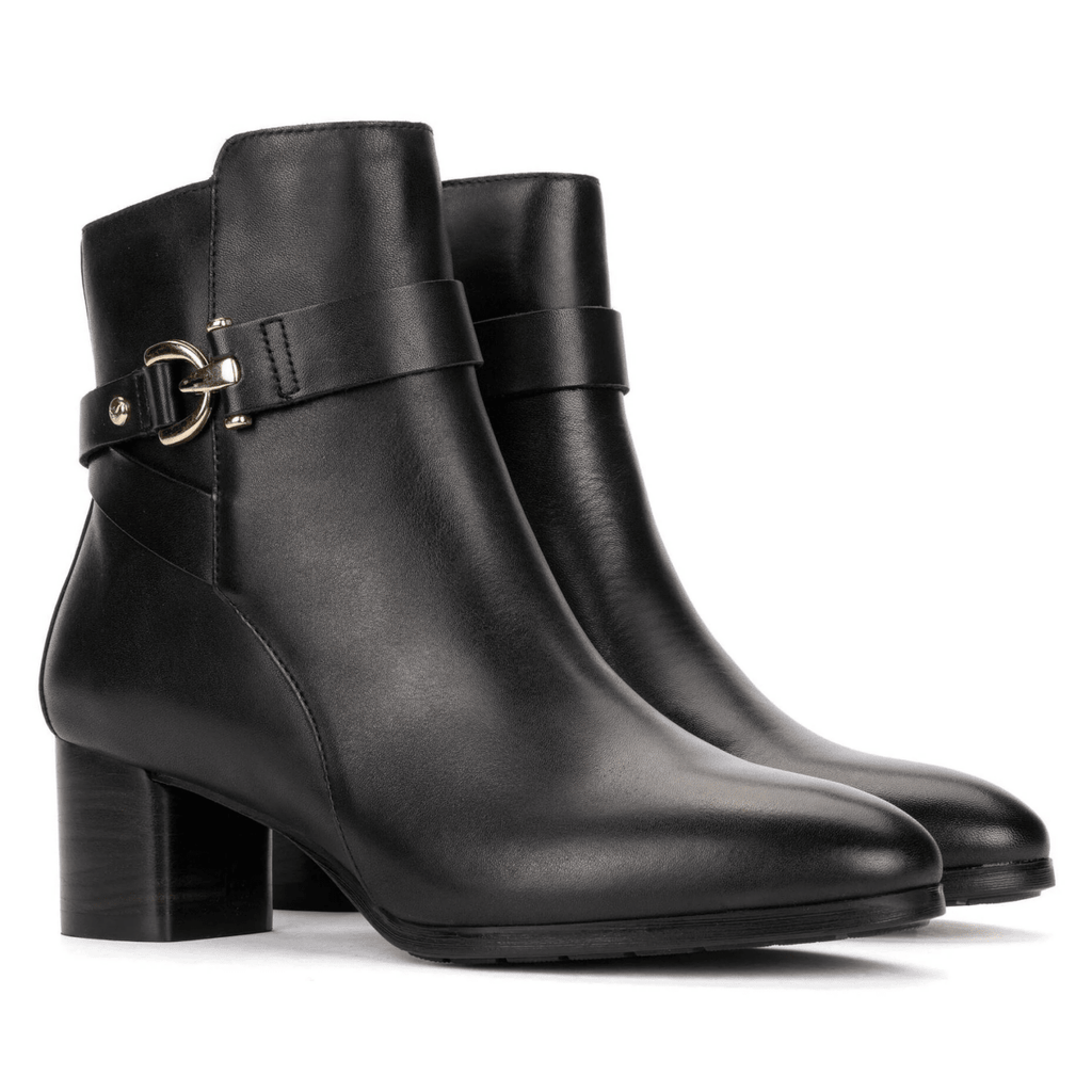 Pikolinos Women's Calafat Black Leather
