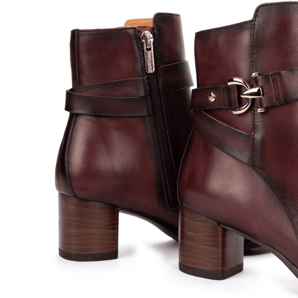 Pikolinos Women's Calafat Garnet Leather