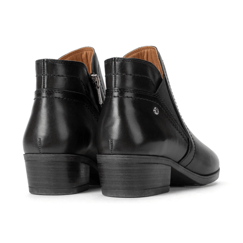 Pikolinos Women's Daroca Black Leather
