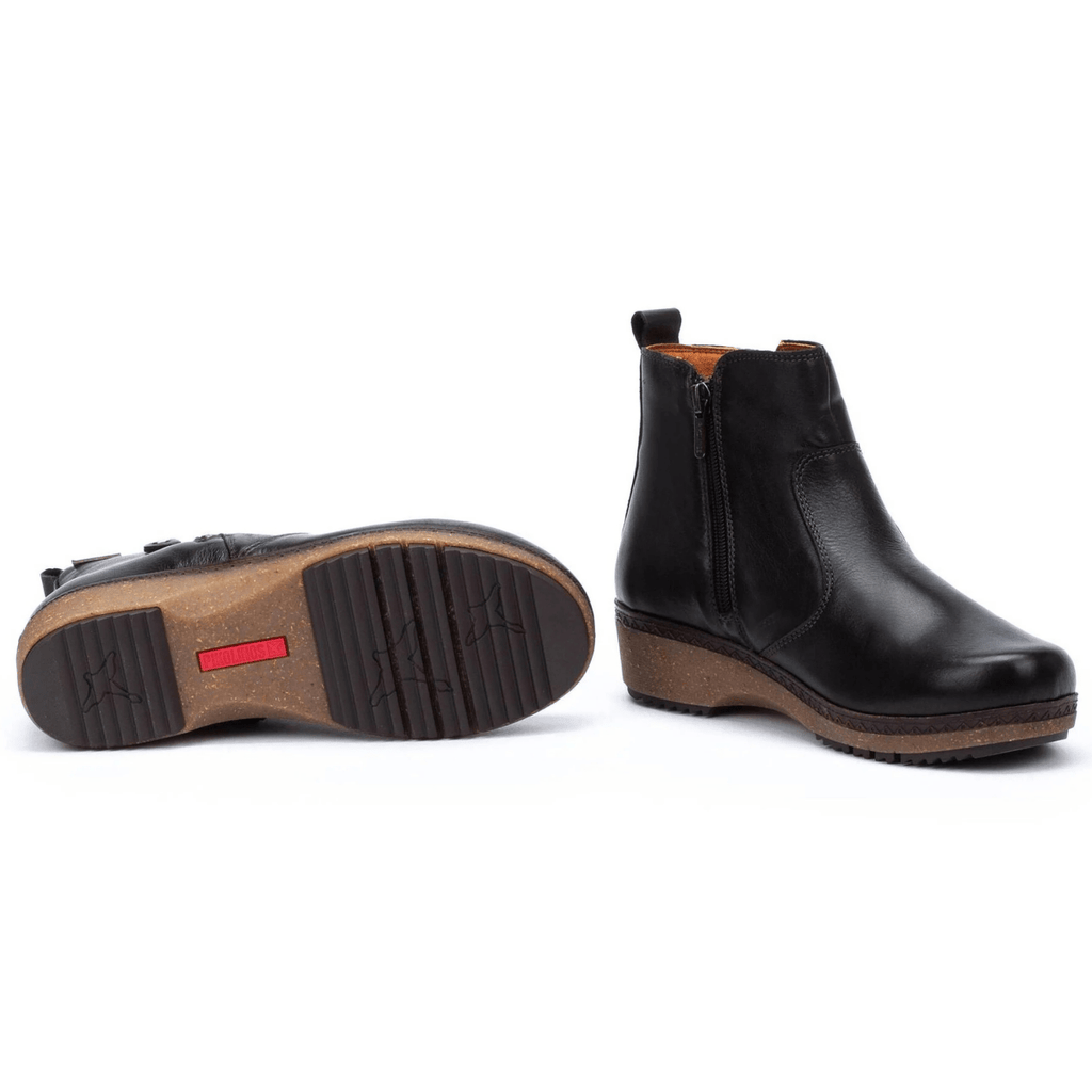 Pikolinos Women's Granada Ankle Black Leather